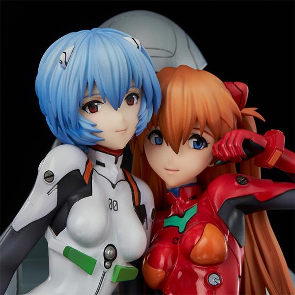 恵みの時 新世紀エヴァンゲリオン 綾波レイのフィギュア 白ワンピース